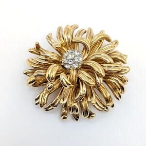 Vintage Boucher 3-Dimensional Aster Flower Gold Tone Rhinestone Brooch *READ